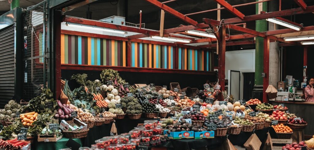 Photo Kleurrijke gerechten koperen